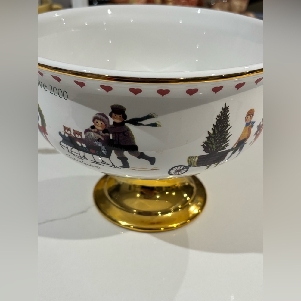 Charles Wysocki Christmas 2000 Compote Footed Bowl A Teleflora Gift Gilded